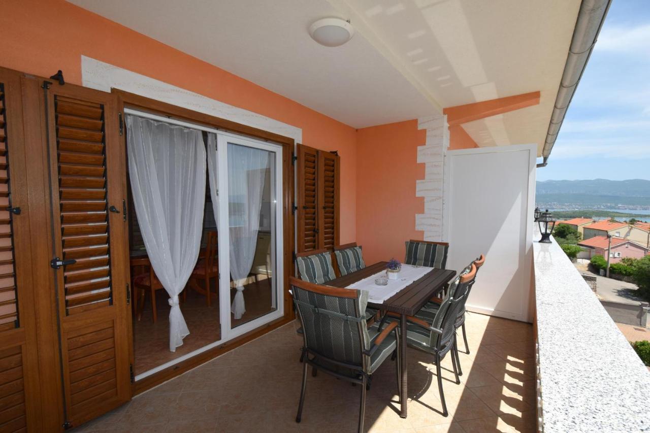 Apartments Rose Čižići Extérieur photo