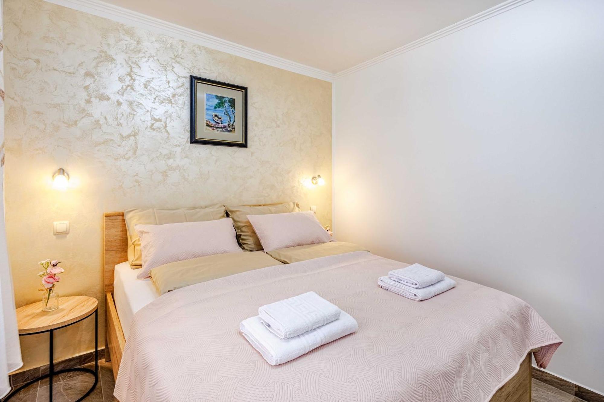 Apartments Rose Čižići Extérieur photo